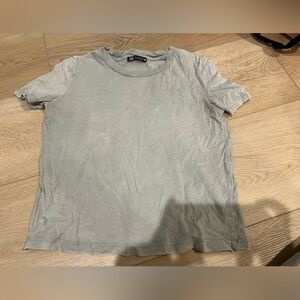 Zara Loose-Fitting Casual T-Shirt